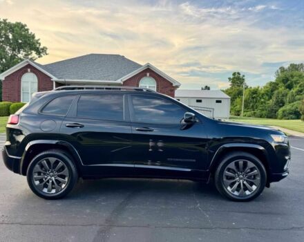 Черный Джип Чероки, объемом двигателя 2 л и пробегом 44 тыс. км за 8700 $, фото 7 на Automoto.ua