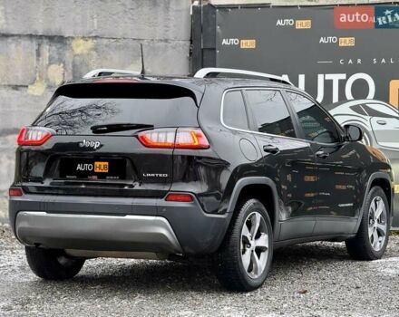 Черный Джип Чероки, объемом двигателя 2.36 л и пробегом 135 тыс. км за 16800 $, фото 6 на Automoto.ua