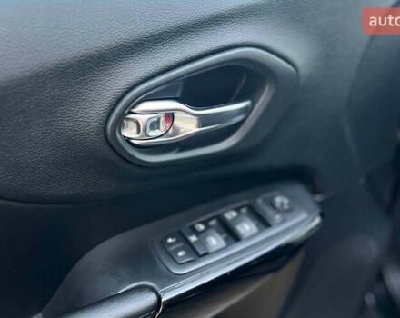 Чорний Джип Cherokee, об'ємом двигуна 2.36 л та пробігом 89 тис. км за 17300 $, фото 10 на Automoto.ua