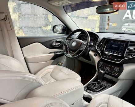 Черный Джип Чероки, объемом двигателя 2.36 л и пробегом 135 тыс. км за 16800 $, фото 12 на Automoto.ua