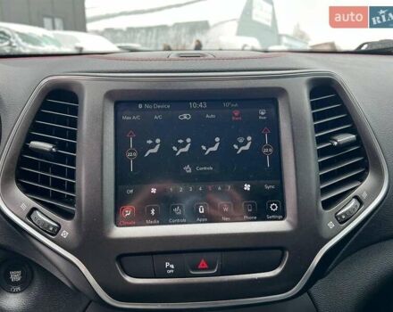 Чорний Джип Cherokee, об'ємом двигуна 3.2 л та пробігом 116 тис. км за 22440 $, фото 28 на Automoto.ua