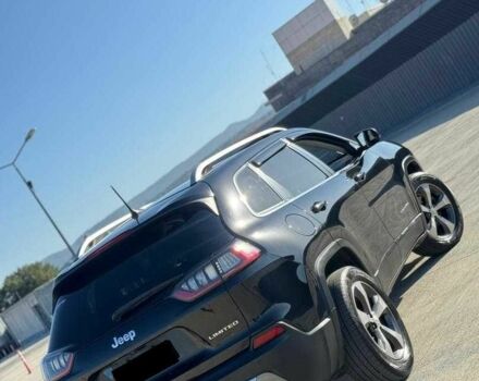 Джип Чероки 2019 в Киеве на Automoto.ua Черный Джип Чероки, объемом двигателя 0 л и пробегом 78 тыс. км за 11300 $, фото 2 на Automoto.ua