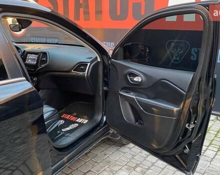 Черный Джип Чероки, объемом двигателя 2.36 л и пробегом 142 тыс. км за 17000 $, фото 33 на Automoto.ua