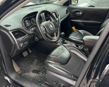 Чорний Джип Cherokee, об'ємом двигуна 2.4 л та пробігом 104 тис. км за 13000 $, фото 6 на Automoto.ua