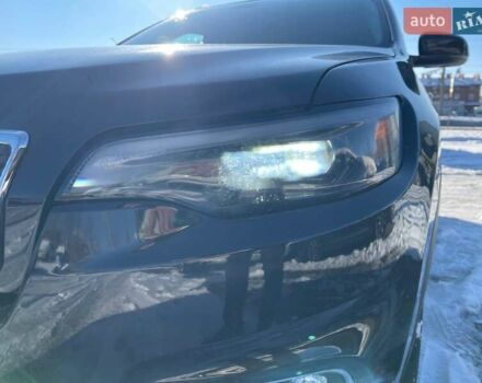 Чорний Джип Cherokee, об'ємом двигуна 2.36 л та пробігом 34 тис. км за 18000 $, фото 6 на Automoto.ua
