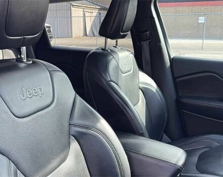 Джип Чероки 2019 в Ужгороде на Automoto.ua Черный Джип Чероки, объемом двигателя 3.2 л и пробегом 62 тыс. км за 12000 $, фото 11 на Automoto.ua