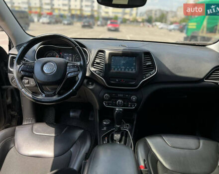 Чорний Джип Cherokee, об'ємом двигуна 3.24 л та пробігом 195 тис. км за 14900 $, фото 33 на Automoto.ua