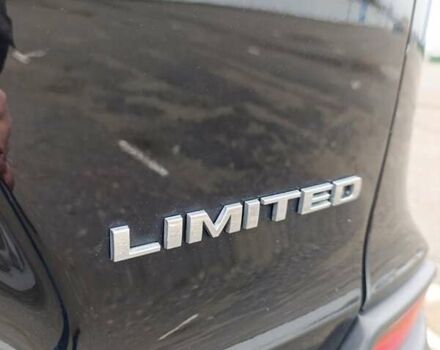 Чорний Джип Cherokee, об'ємом двигуна 2 л та пробігом 93 тис. км за 17300 $, фото 7 на Automoto.ua