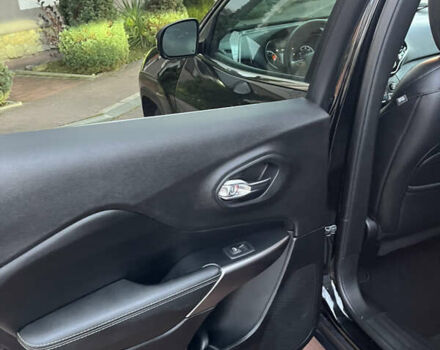 Чорний Джип Cherokee, об'ємом двигуна 2.36 л та пробігом 33 тис. км за 20500 $, фото 26 на Automoto.ua