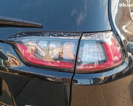 Чорний Джип Cherokee, об'ємом двигуна 2.4 л та пробігом 32 тис. км за 17940 $, фото 7 на Automoto.ua