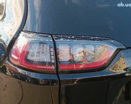 Чорний Джип Cherokee, об'ємом двигуна 2.4 л та пробігом 32 тис. км за 17940 $, фото 8 на Automoto.ua