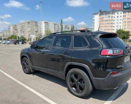 Чорний Джип Cherokee, об'ємом двигуна 3.24 л та пробігом 195 тис. км за 14900 $, фото 3 на Automoto.ua