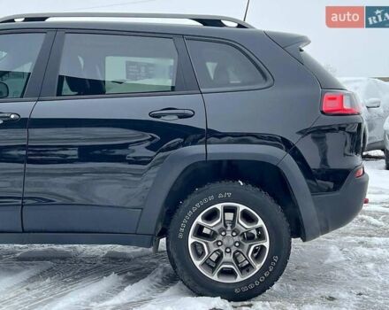 Чорний Джип Cherokee, об'ємом двигуна 3.2 л та пробігом 116 тис. км за 22440 $, фото 5 на Automoto.ua