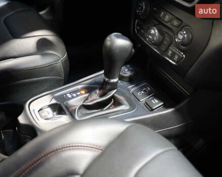 Черный Джип Чероки, объемом двигателя 2.36 л и пробегом 211 тыс. км за 21500 $, фото 48 на Automoto.ua