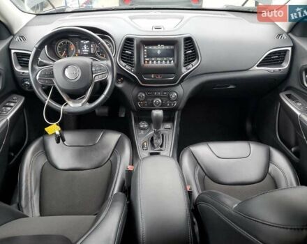 Чорний Джип Cherokee, об'ємом двигуна 2.4 л та пробігом 71 тис. км за 12850 $, фото 6 на Automoto.ua