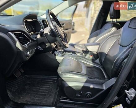 Чорний Джип Cherokee, об'ємом двигуна 3.24 л та пробігом 156 тис. км за 20500 $, фото 11 на Automoto.ua