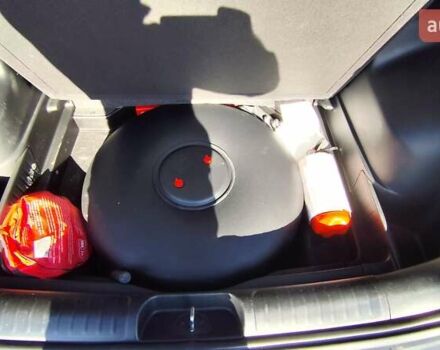 Чорний Джип Cherokee, об'ємом двигуна 2.36 л та пробігом 54 тис. км за 19200 $, фото 19 на Automoto.ua