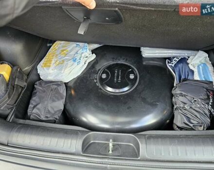 Чорний Джип Cherokee, об'ємом двигуна 3.24 л та пробігом 156 тис. км за 20500 $, фото 23 на Automoto.ua