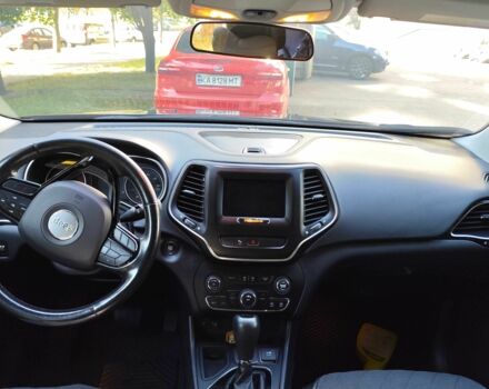 Чорний Джип Cherokee, об'ємом двигуна 2.4 л та пробігом 54 тис. км за 18600 $, фото 5 на Automoto.ua