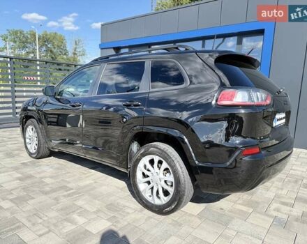 Чорний Джип Cherokee, об'ємом двигуна 2.36 л та пробігом 142 тис. км за 16900 $, фото 1 на Automoto.ua