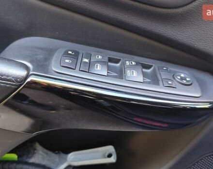 Чорний Джип Cherokee, об'ємом двигуна 2.36 л та пробігом 54 тис. км за 19200 $, фото 14 на Automoto.ua