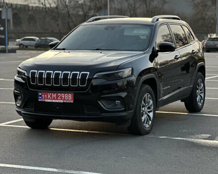 Черный Джип Чероки, объемом двигателя 3.24 л и пробегом 122 тыс. км за 18300 $, фото 1 на Automoto.ua