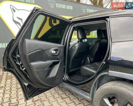 Черный Джип Чероки, объемом двигателя 2.36 л и пробегом 79 тыс. км за 17800 $, фото 31 на Automoto.ua