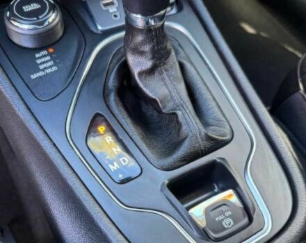 Чорний Джип Cherokee, об'ємом двигуна 2.4 л та пробігом 38 тис. км за 11900 $, фото 9 на Automoto.ua