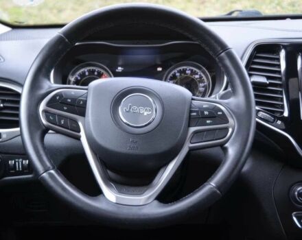 Черный Джип Чероки, объемом двигателя 3.2 л и пробегом 37 тыс. км за 15200 $, фото 9 на Automoto.ua