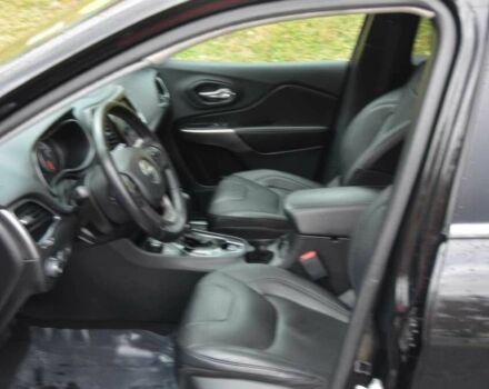 Черный Джип Чероки, объемом двигателя 3.2 л и пробегом 37 тыс. км за 15200 $, фото 8 на Automoto.ua