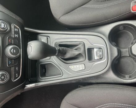 Чорний Джип Cherokee, об'ємом двигуна 2.4 л та пробігом 102 тис. км за 17500 $, фото 9 на Automoto.ua