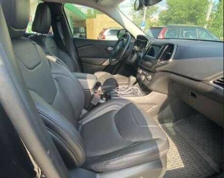 Чорний Джип Cherokee, об'ємом двигуна 3.2 л та пробігом 37 тис. км за 11000 $, фото 11 на Automoto.ua