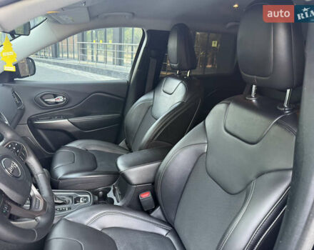 Черный Джип Чероки, объемом двигателя 2.36 л и пробегом 131 тыс. км за 17200 $, фото 36 на Automoto.ua