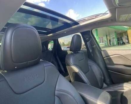Чорний Джип Cherokee, об'ємом двигуна 3.2 л та пробігом 37 тис. км за 11000 $, фото 13 на Automoto.ua