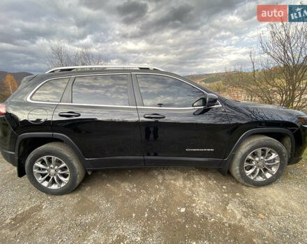 Черный Джип Чероки, объемом двигателя 2.36 л и пробегом 54 тыс. км за 18900 $, фото 2 на Automoto.ua