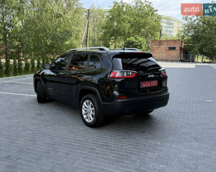 Черный Джип Чероки, объемом двигателя 2.36 л и пробегом 131 тыс. км за 17200 $, фото 3 на Automoto.ua