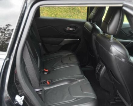 Черный Джип Чероки, объемом двигателя 3.2 л и пробегом 37 тыс. км за 15200 $, фото 11 на Automoto.ua