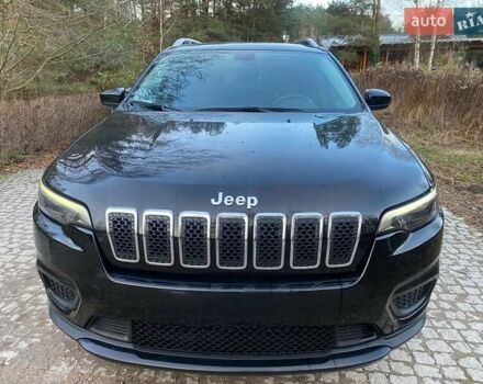 Черный Джип Чероки, объемом двигателя 2.36 л и пробегом 110 тыс. км за 15000 $, фото 1 на Automoto.ua