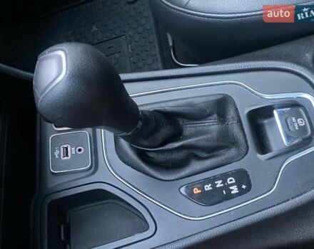 Черный Джип Чероки, объемом двигателя 2.36 л и пробегом 110 тыс. км за 15000 $, фото 8 на Automoto.ua