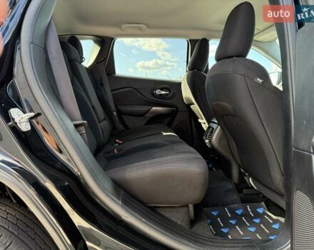 Чорний Джип Cherokee, об'ємом двигуна 2.36 л та пробігом 142 тис. км за 16900 $, фото 20 на Automoto.ua