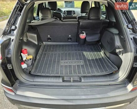 Чорний Джип Cherokee, об'ємом двигуна 3.24 л та пробігом 156 тис. км за 20500 $, фото 24 на Automoto.ua