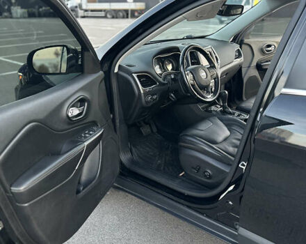 Черный Джип Чероки, объемом двигателя 3.24 л и пробегом 122 тыс. км за 18300 $, фото 11 на Automoto.ua