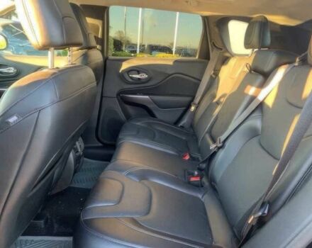 Черный Джип Чероки, объемом двигателя 2 л и пробегом 37 тыс. км за 5900 $, фото 9 на Automoto.ua