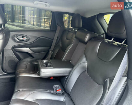 Черный Джип Чероки, объемом двигателя 2.36 л и пробегом 131 тыс. км за 17200 $, фото 32 на Automoto.ua