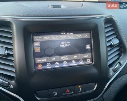 Джип Чероки 2021 в Житомире на Automoto.ua Черный Джип Чероки, объемом двигателя 2.36 л и пробегом 131 тыс. км за 15200 $, фото 10 на Automoto.ua