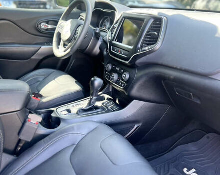 Черный Джип Чероки, объемом двигателя 0 л и пробегом 39 тыс. км за 19400 $, фото 14 на Automoto.ua