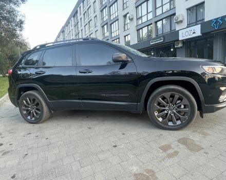 Джип Чероки 2021 в Львове на Automoto.ua Черный Джип Чероки, объемом двигателя 3.2 л и пробегом 76 тыс. км за 22000 $, фото 2 на Automoto.ua