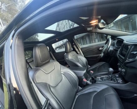 Джип Чероки 2021 в Львове на Automoto.ua Черный Джип Чероки, объемом двигателя 3.2 л и пробегом 76 тыс. км за 22000 $, фото 3 на Automoto.ua