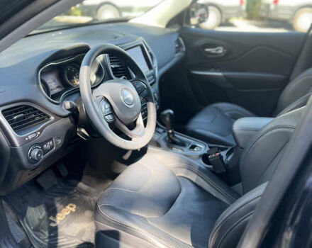 Черный Джип Чероки, объемом двигателя 0 л и пробегом 39 тыс. км за 19400 $, фото 8 на Automoto.ua