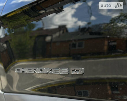 Чорний Джип Cherokee, об'ємом двигуна 3.24 л та пробігом 44 тис. км за 23900 $, фото 22 на Automoto.ua